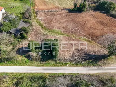 Istria, Tar - land with an Istrian farmhouse - 15