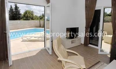 Villa 135 m², Insel Brač - ruhiger Ort im Landesinneren - 2