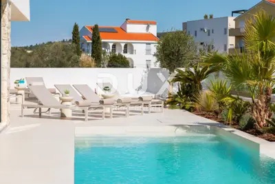 Villa 174 m², Sukošan - erste Reihe zum Meer - 19