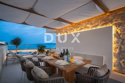 Villa 174 m², Sukošan - erste Reihe zum Meer - 16