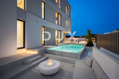 Villa 174 m², Sukošan - erste Reihe zum Meer - 12