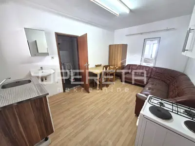 Wohnung 171 m², Sesvete - 4-Zimmer-Wohnung in ausgezeichneter Lage - 4