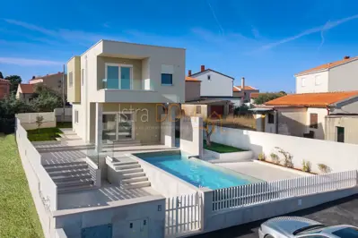 House for sale in Ližnjan, 176 m²
