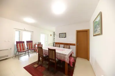 Obiteljska kuća, Rovanjska, 195 m² - 3
