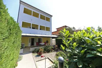 Obiteljska kuća, Rovanjska, 195 m² - 2