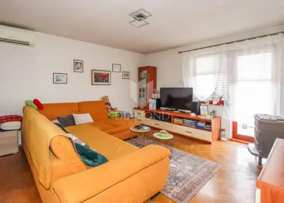 Apartment for sale in Rovinj, 741 m²