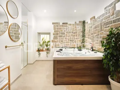 Steinhaus 180 m², Kaštel Novi am Meer und Liegeplatz für ein Boot - 6