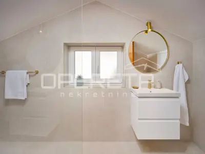 Steinhaus 180 m², Kaštel Novi am Meer und Liegeplatz für ein Boot - 15