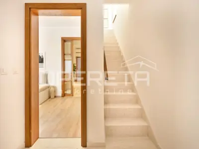 Steinhaus 180 m², Kaštel Novi am Meer und Liegeplatz für ein Boot - 9