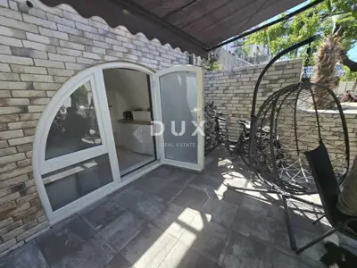House 115 m², Punat - 2 residential units - 2