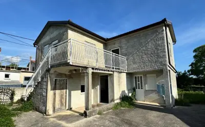 Krk okolica - kuća s pogledom na more
