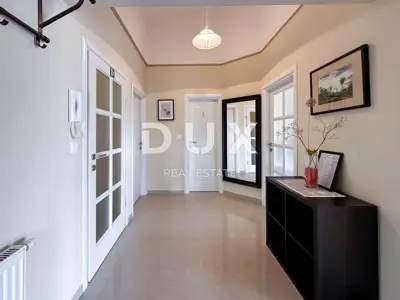 Haus 505 m², Oprić - 5 Wohneinheiten - 5