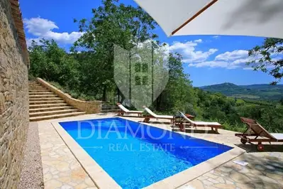 Villa 100 m², Oprtalj surroundings - pool and panoramic views - 2