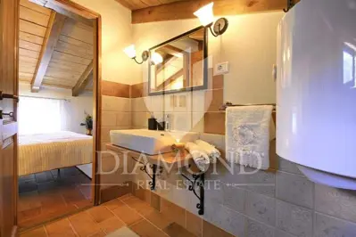 Villa 100 m², Oprtalj surroundings - pool and panoramic views - 17
