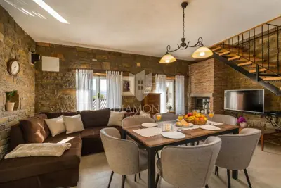 Villa 100 m², Oprtalj surroundings - pool and panoramic views - 8