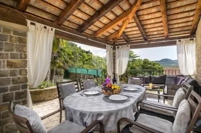 Villa 100 m², Oprtalj surroundings - pool and panoramic views - 18