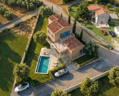 House 186 m², Labin - pool and covered terrace