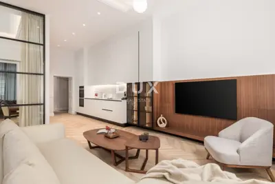Apartment 114 m², Opatija - Centar, 50 m from the sea