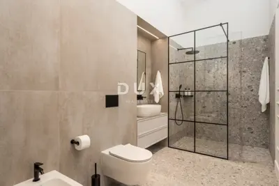 Apartment 114 m², Opatija - Centar, 50 m from the sea - 13
