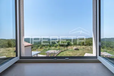 House for sale in Buje, 200 m² - 2