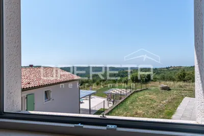 House for sale in Buje, 200 m² - 17