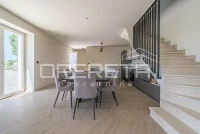House for sale in Buje, 200 m² - 4