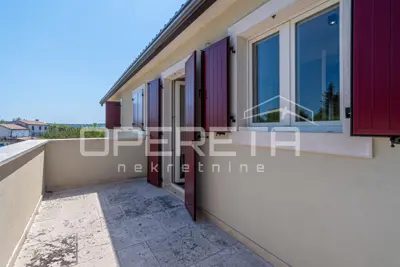 House for sale in Buje, 200 m² - 19