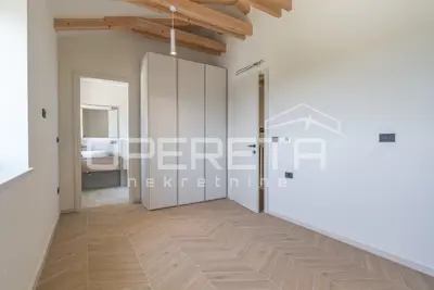 House for sale in Buje, 200 m² - 12