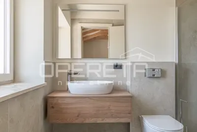 House for sale in Buje, 200 m² - 21
