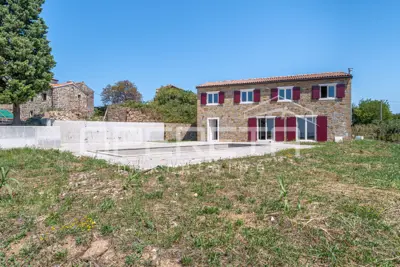 House for sale in Buje, 200 m²
