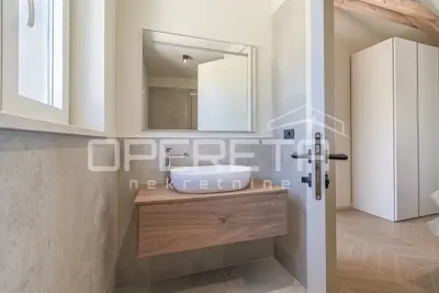 House for sale in Buje, 200 m² - 16