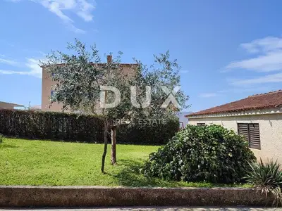 Haus 300 m², Škatari - ruhige Lage in einer Sackgasse - 9