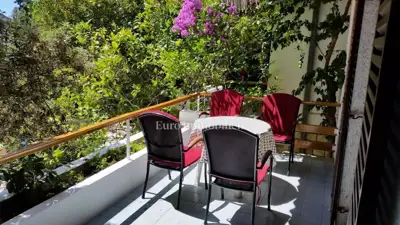 Samostojeća kuća s 10 apartmana, 80m do mora! - 8