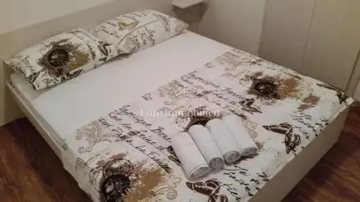 Samostojeća kuća s 10 apartmana, 80m do mora! - 3