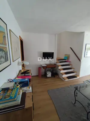 Stan 150 m², Šibenik - prvi red do mora i pogled na more - 8