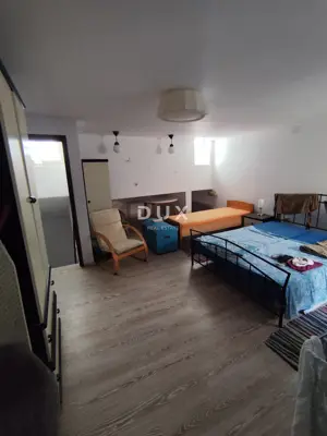 Stan 150 m², Šibenik - prvi red do mora i pogled na more - 12