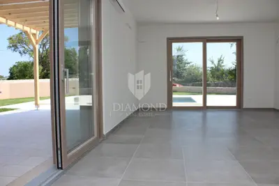 House for sale in Marčana, 170 m² - 11