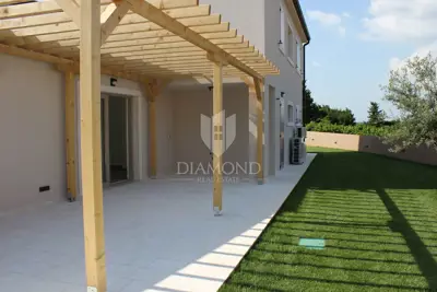 House for sale in Marčana, 170 m² - 4