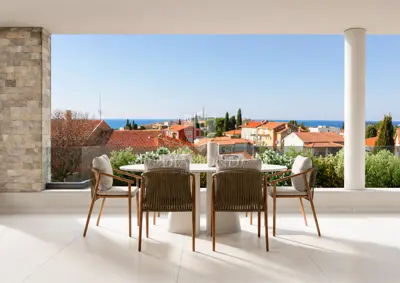Stan 163 m², Rovinj - pogled na more i terasa