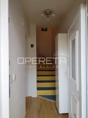House 260 m², Vrapče - two separate apartments - 17