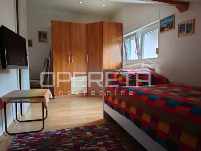 House 260 m², Vrapče - two separate apartments - 13