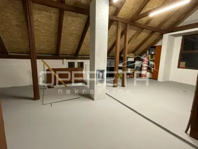 House 260 m², Vrapče - two separate apartments - 21