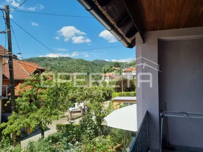 House 260 m², Vrapče - two separate apartments - 9
