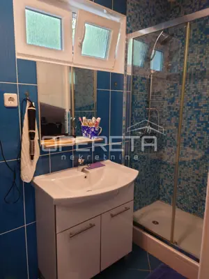 House 260 m², Vrapče - two separate apartments - 15