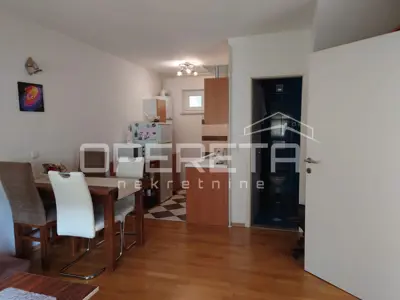 House 260 m², Vrapče - two separate apartments - 11
