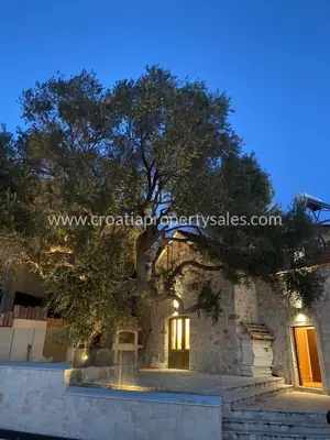 House, Hvar, 162 m², 590 000 € - 3
