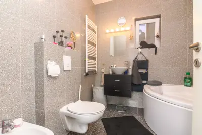 House 140 m², Kustošija - quiet street and greenery - 12