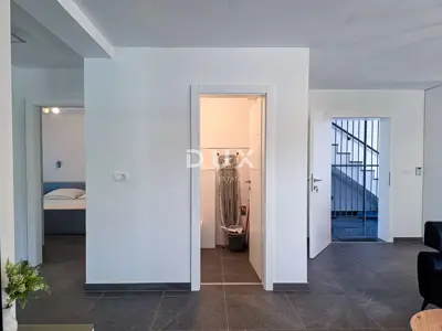 Haus zum Kauf in Rab, 300 m² - 5