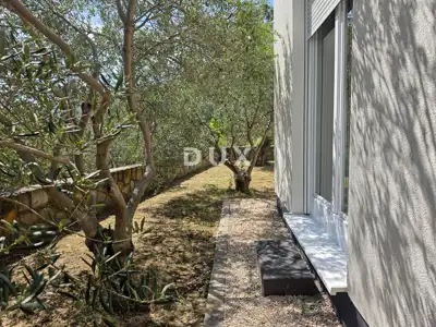 Haus zum Kauf in Rab, 300 m² - 7