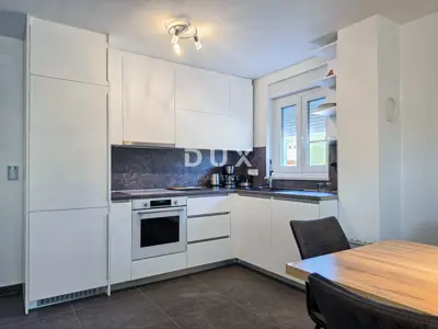 Haus zum Kauf in Rab, 300 m² - 4